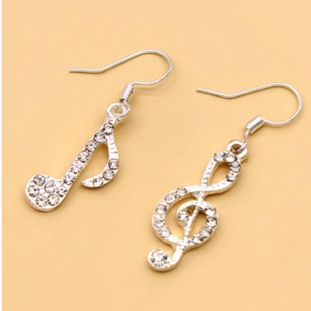 🌸2/$28 OR 🌺3/$33 Silver Musical Note Earrings